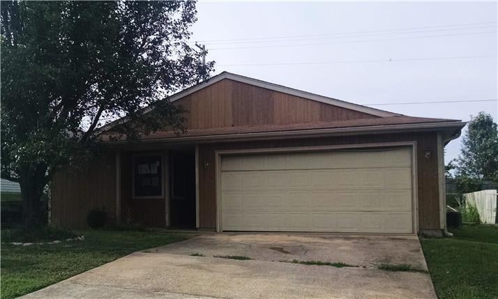 175 Fox Ridge Rd, Branson, MO 65616