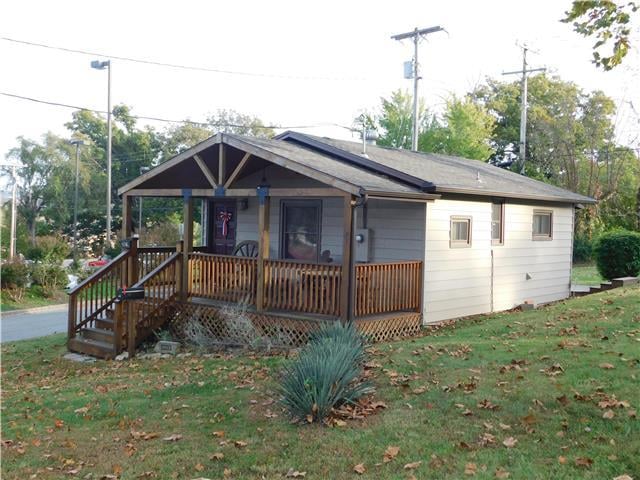 202 W College St, Branson, MO 65616