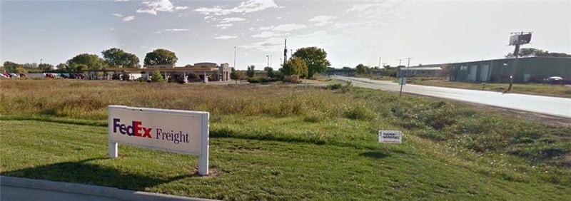 9128 Woodend Rd, Edwardsville, KS 66111