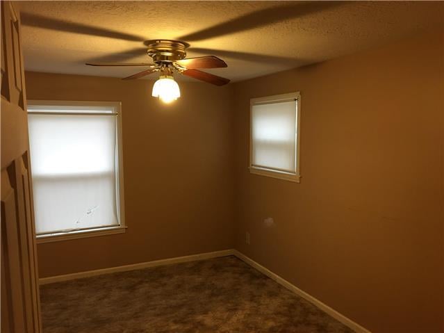 2405 N River Blvd, Sugar Creek, MO 64050