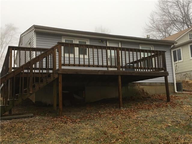 2405 N River Blvd, Sugar Creek, MO 64050