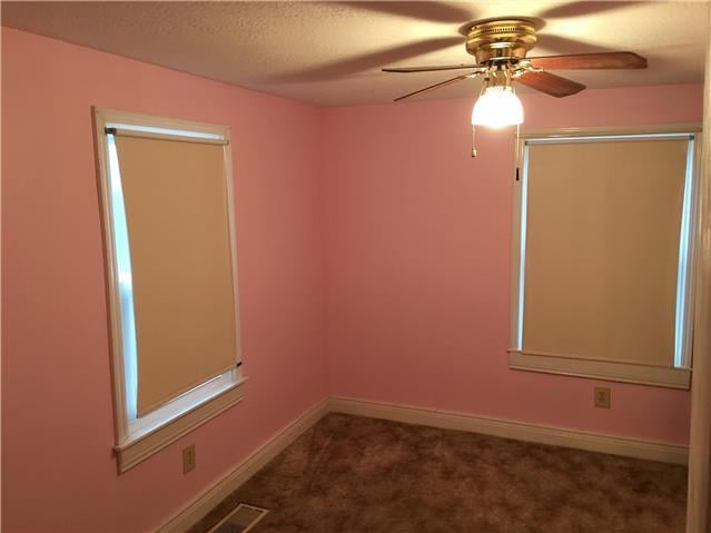 2405 N River Blvd, Sugar Creek, MO 64050