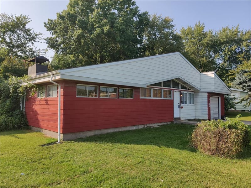 5600 N Woodland Ave, Gladstone, MO 64118