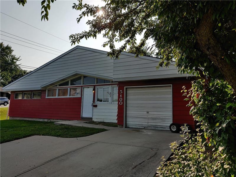 5600 N Woodland Ave, Gladstone, MO 64118