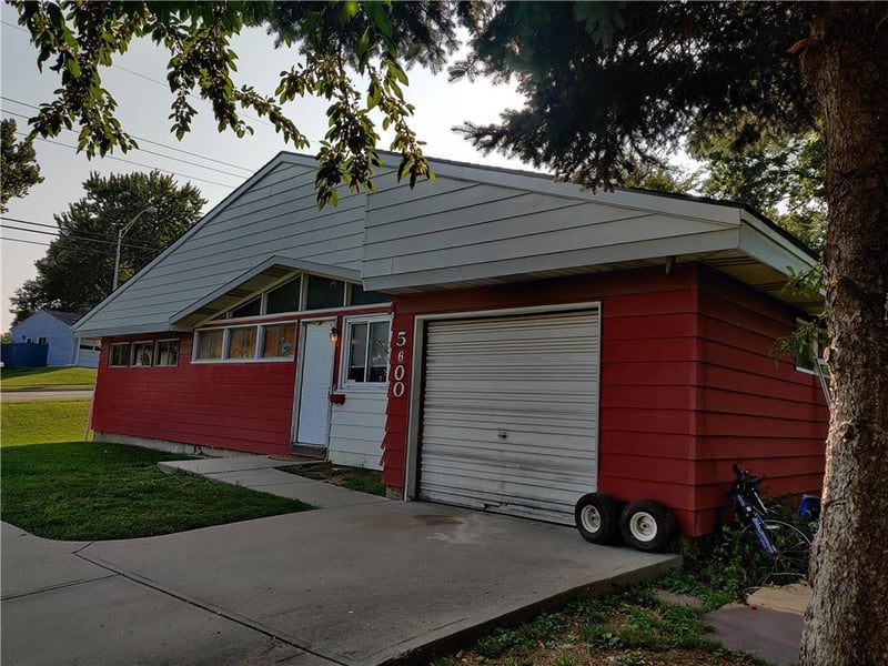 5600 N Woodland Ave, Gladstone, MO 64118