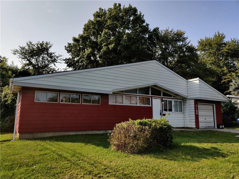 5600 N Woodland Ave, Gladstone, MO 64118