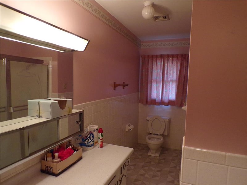 6050 SE 44th St, Tecumseh, KS 66542