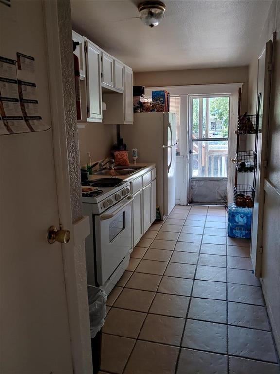 3913 Scarritt Ave, Kansas City, MO 64123