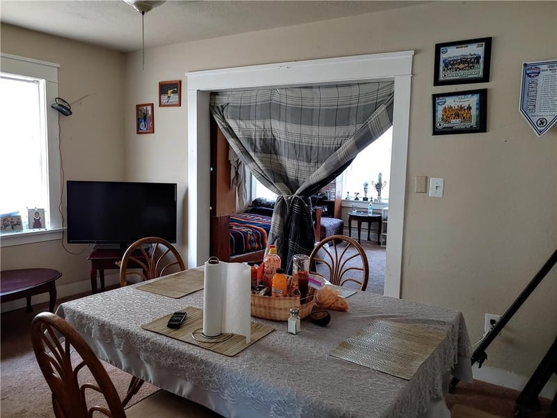 3913 Scarritt Ave, Kansas City, MO 64123