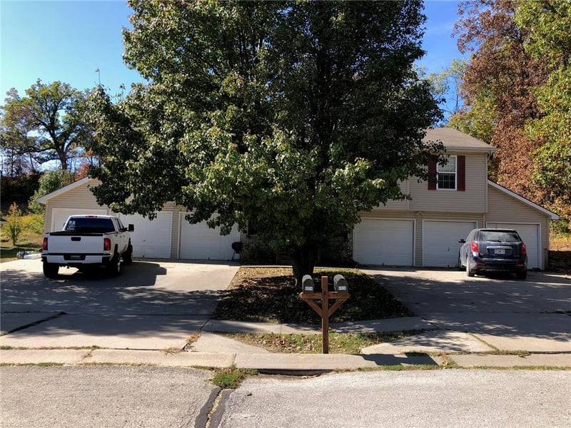 NW 71st Ter, Kansas City, MO 64151