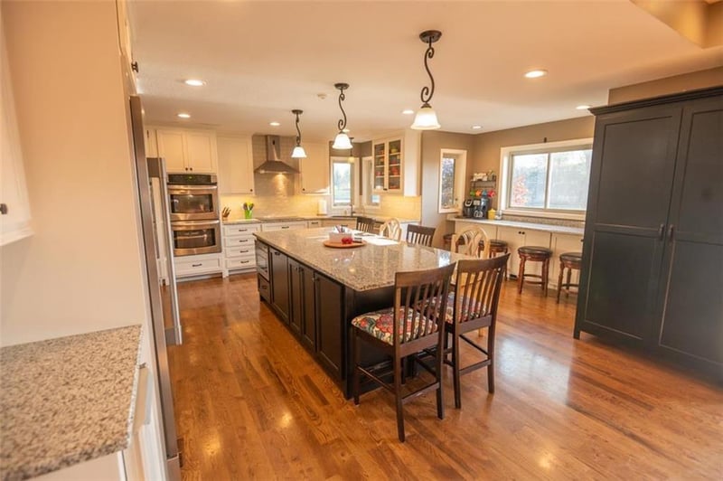 3000 E Mechanic St, Harrisonville, MO 64701
