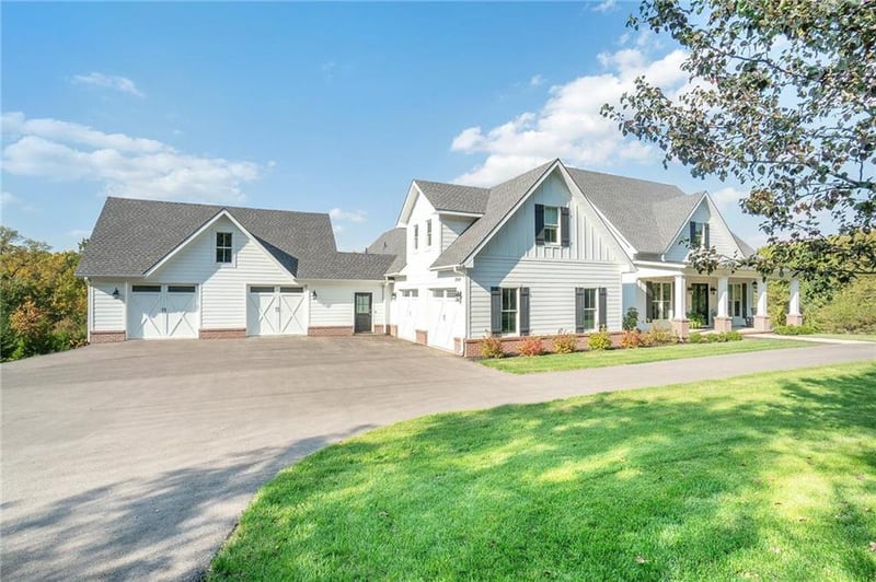 12504 Marxen Rd, Kansas City, KS 66109