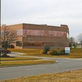 10502 NW Ambassador Dr, Kansas City, MO 64153