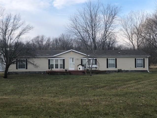 12116 S Moeshe Ave, Richards, MO 64778