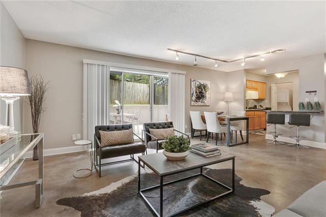 4143 Roanoke Rd #4, Kansas City, MO 64111