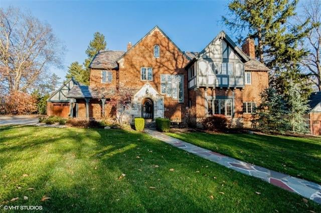 5335 Cherry St, Kansas City, MO 64110