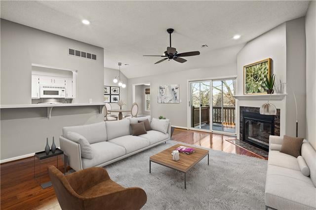 12171 Hayes St, Overland Park, KS 66213