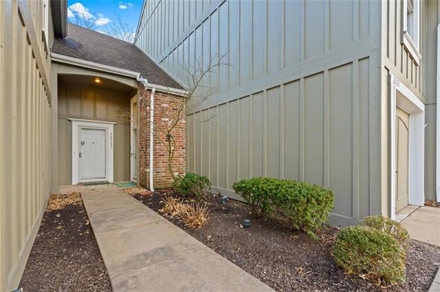 12171 Hayes St, Overland Park, KS 66213
