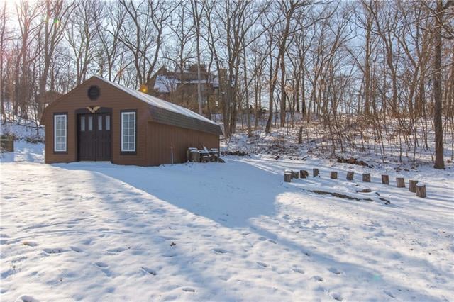 26250 Jj Hw, Weston, MO 64098
