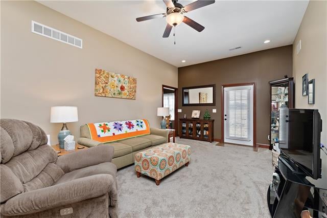 1201A-C Willowbrook Dr, Cameron, MO 64429