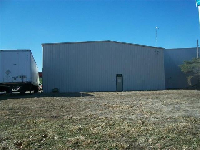 520 Mitchell Ave, St Joseph, MO 64501