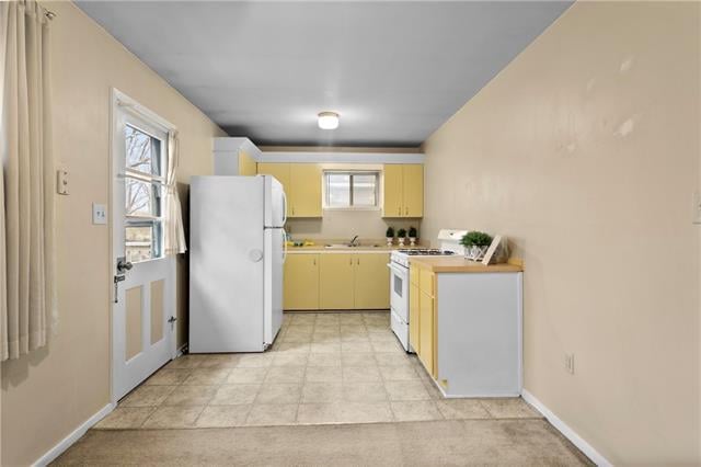 3712 - 3714 NW South Dr, Riverside, MO 64050