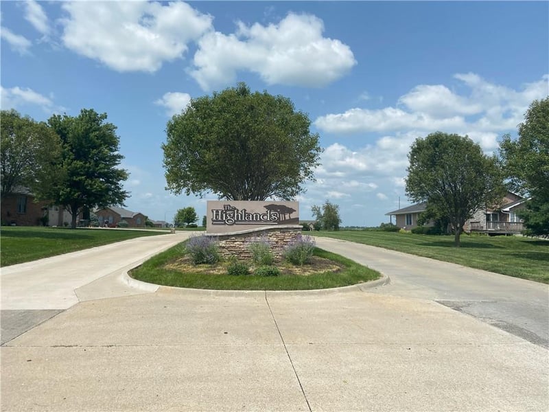 LOT 7 Magnolia Cir, Maryville, MO 64468