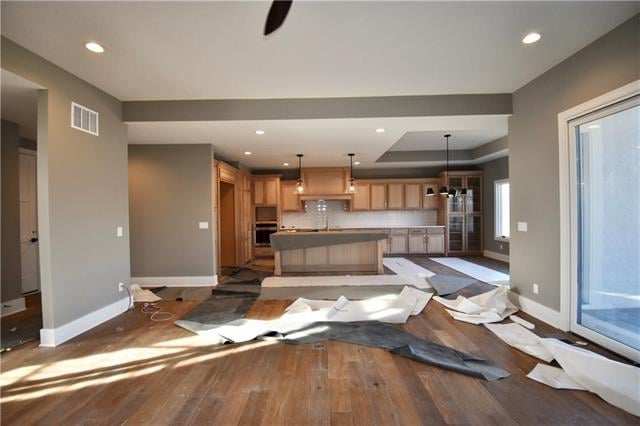 7733 N Wallace Ave, Kansas City, MO 64158