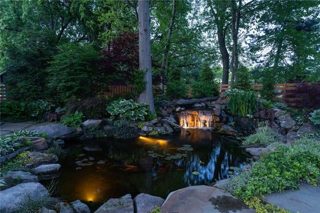 9905 Buena Vista St, Overland Park, KS 66207