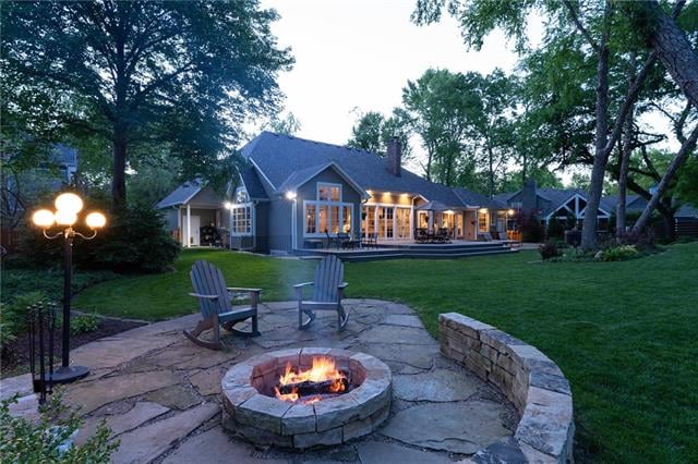 9905 Buena Vista St, Overland Park, KS 66207