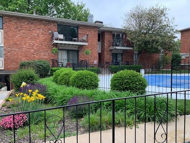 8227 Santa Fe Dr #3, Overland Park, KS 66204