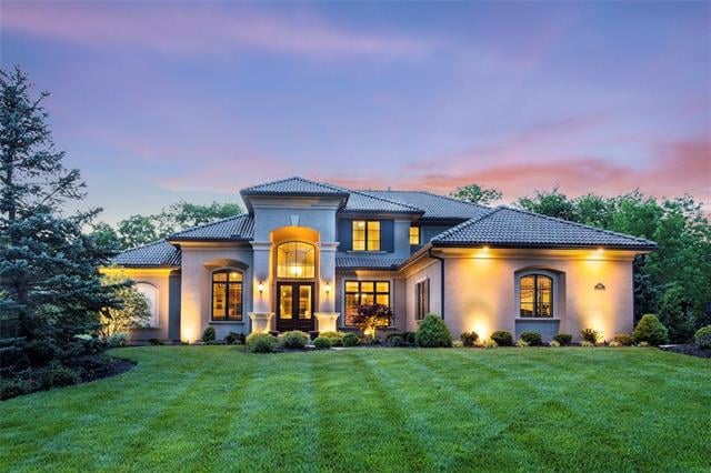 16824 Highland Ridge Dr, Loch Lloyd, MO 64012