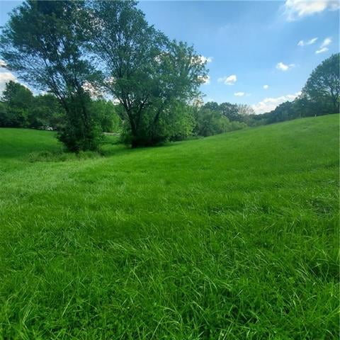 5003 High Dr, Riverside, MO 64150