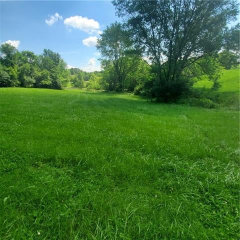 5003 High Dr, Riverside, MO 64150