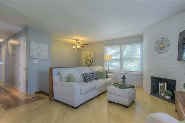 4719 Antioch Rd, Overland Park, KS 66203