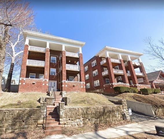 4009-4015 Charlotte St. Charlotte St, Kansas City, MO 64110