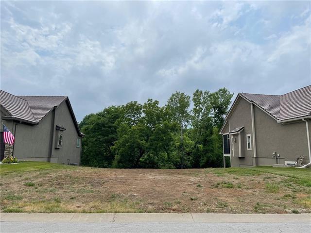 3817 NW Cimarron St, Lee's Summit, MO 64064