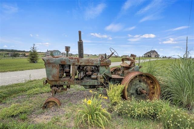 16808 Stillwell Rd, Bonner Springs, KS 66012