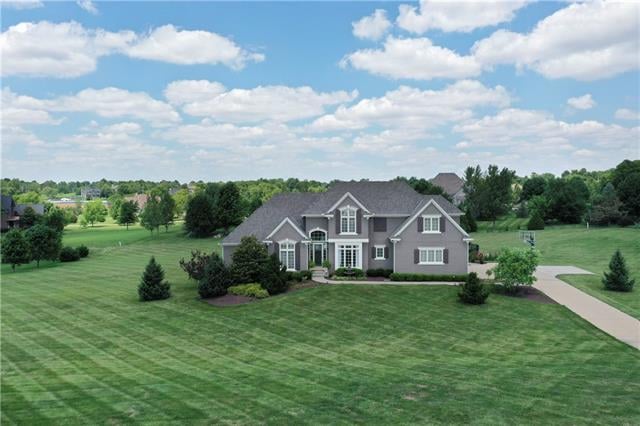 18040 Goddard St, Overland Park, KS 66013