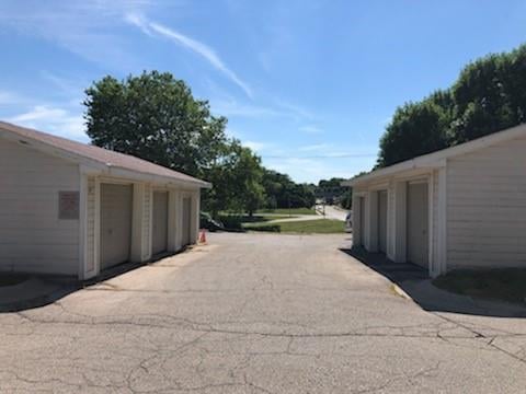 1500 E 29th St, Kansas City, MO 64109