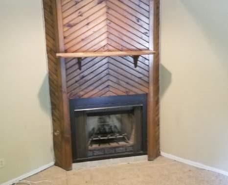 8242 Perry St, Overland Park, KS 66204