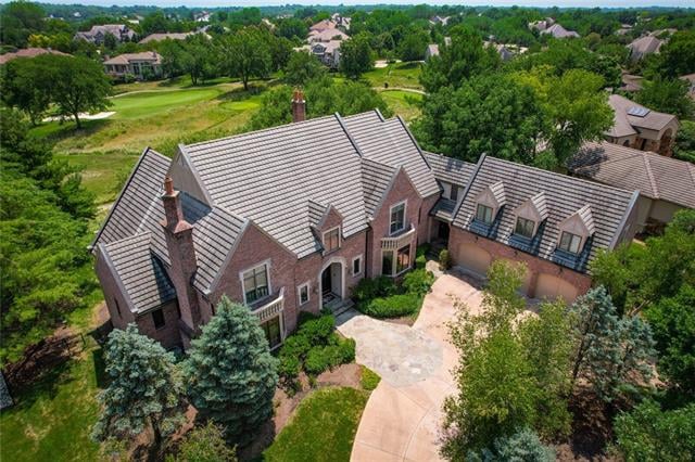 2845 W 111 Ter, Leawood, KS 66211