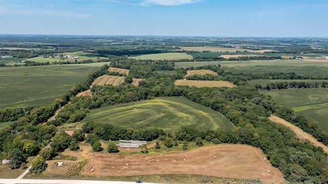 00000 242nd Rd, Effingham, KS 66023