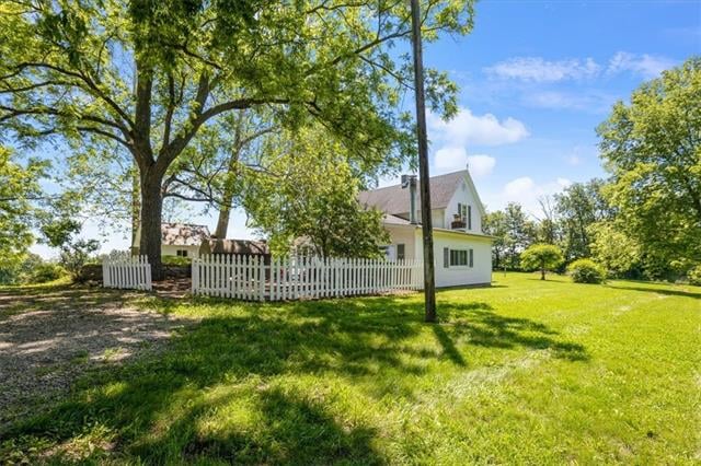 6801 Clinton County Line Rd, Trimble, MO 64492
