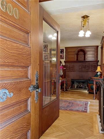 600 E 36 St, Kansas City, MO 64109