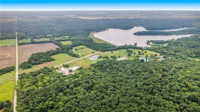 491 E 1814th Rd, Baldwin City, KS 66006