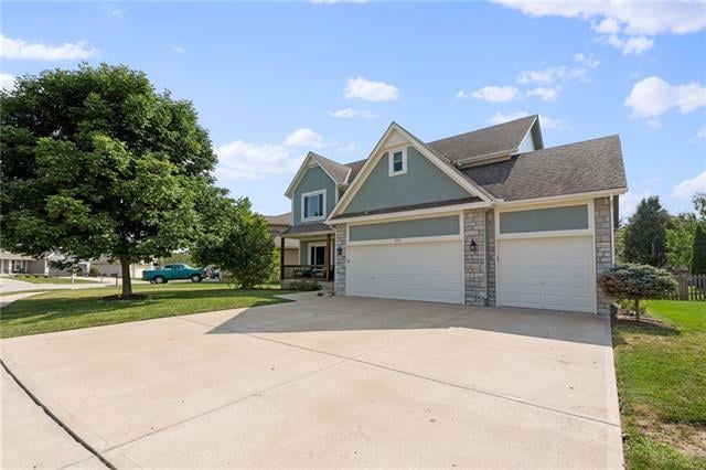 7600 Dove Ave, Kansas City, MO 64139