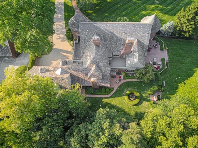 1230 W 64th St, Kansas City, MO 64113