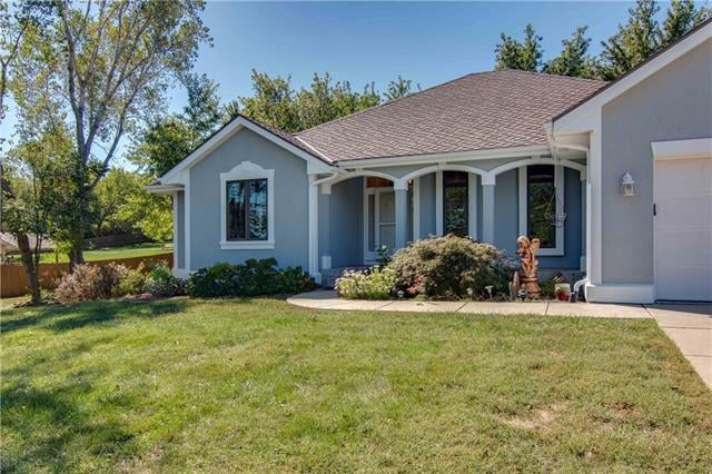 6841 SW 43rd St, Topeka, KS 66610