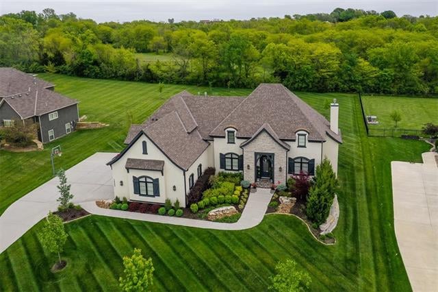 10505 N Hedges Ave, Kansas City, MO 64157